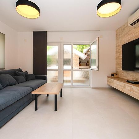 Villa Lipovac Trogir Exteriör bild