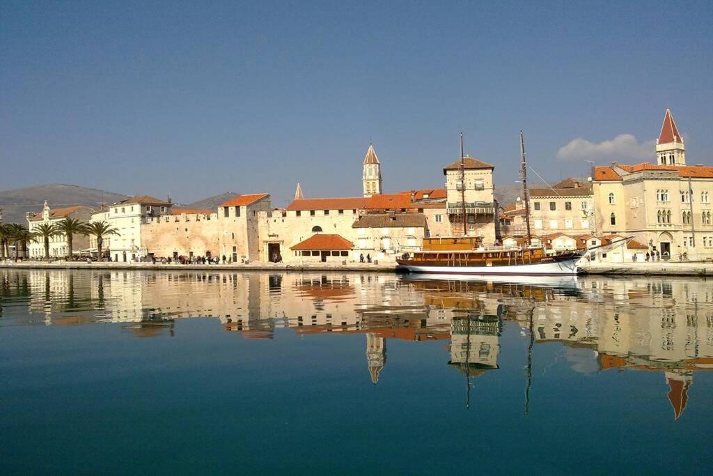 Villa Lipovac Trogir Exteriör bild