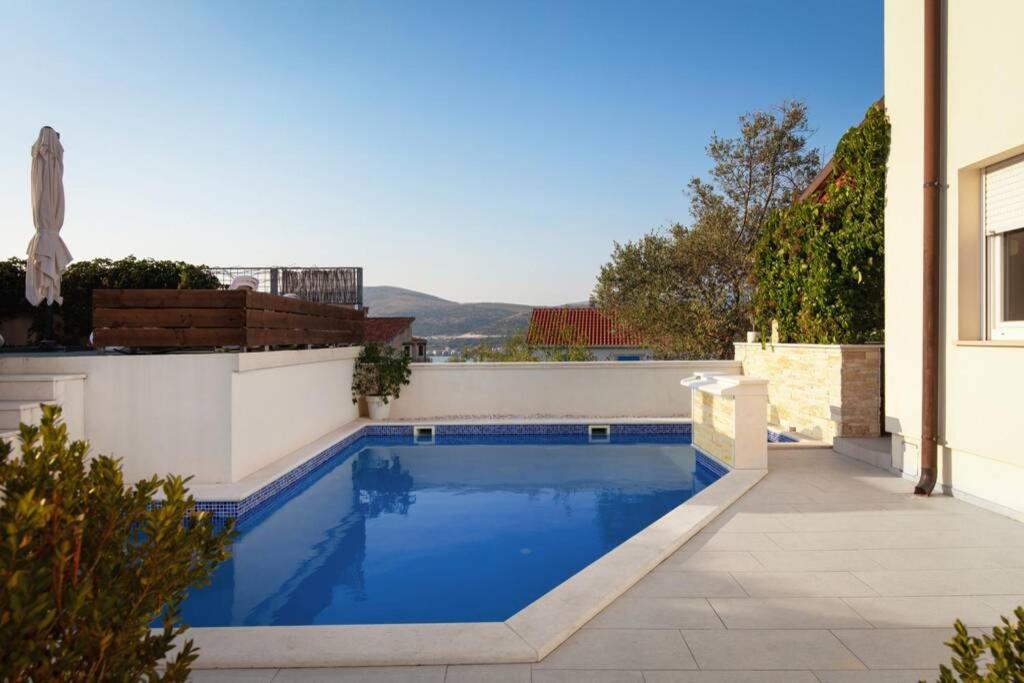 Villa Lipovac Trogir Exteriör bild