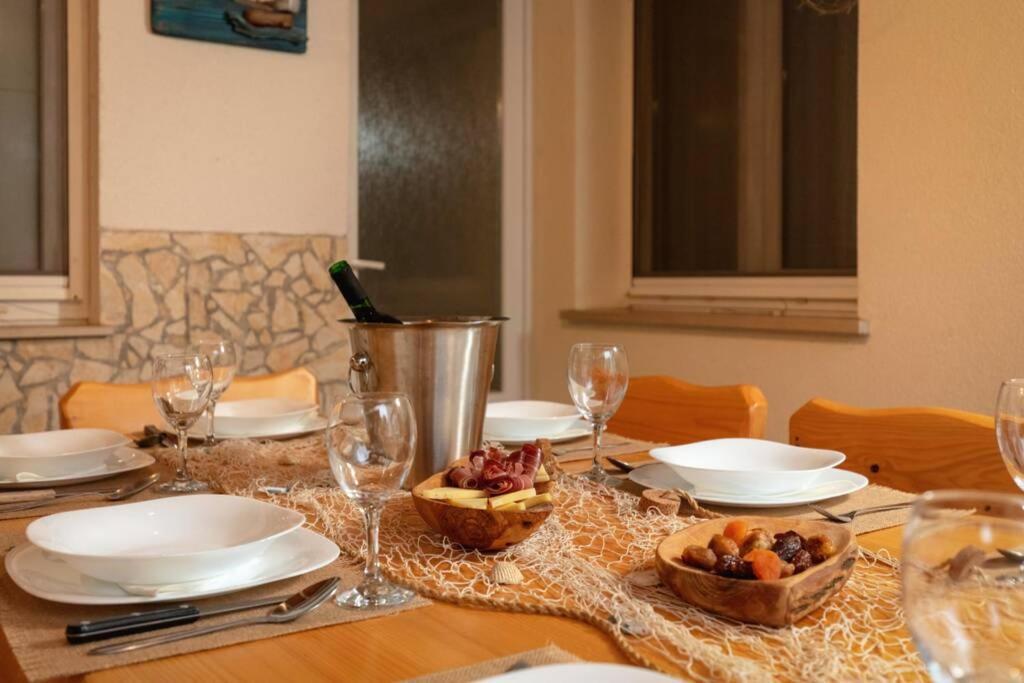 Villa Lipovac Trogir Exteriör bild